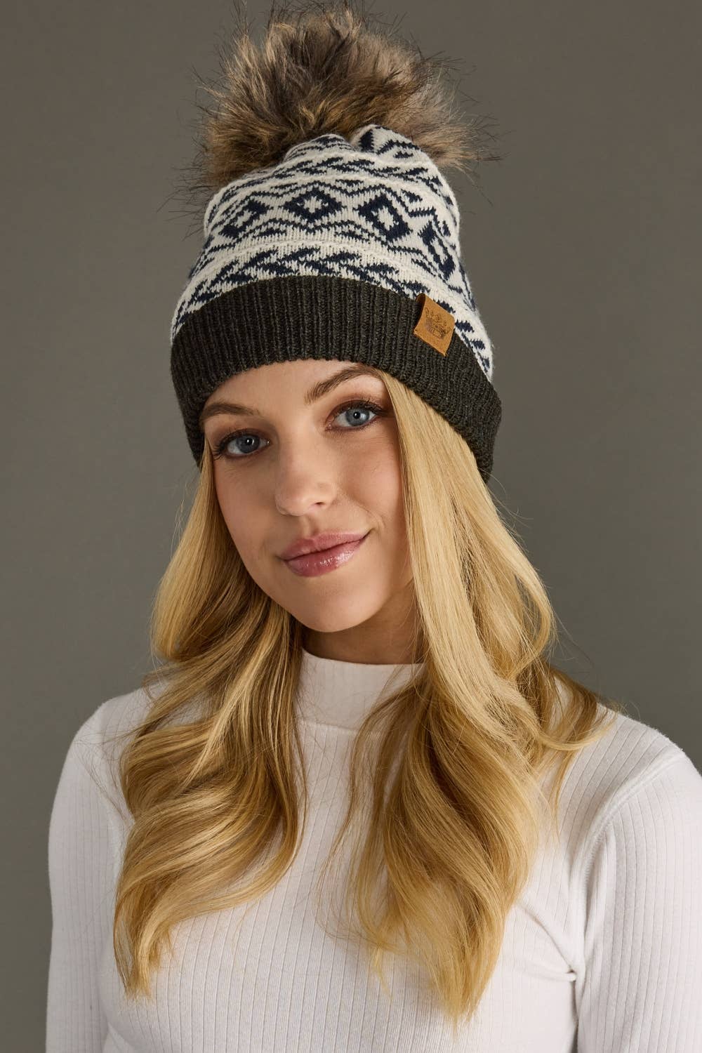 Gray Pattern Pom Hat