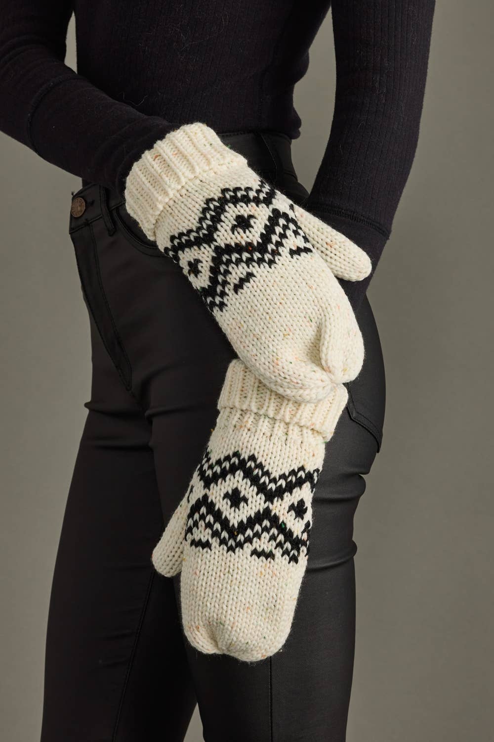 Patterned Mittens